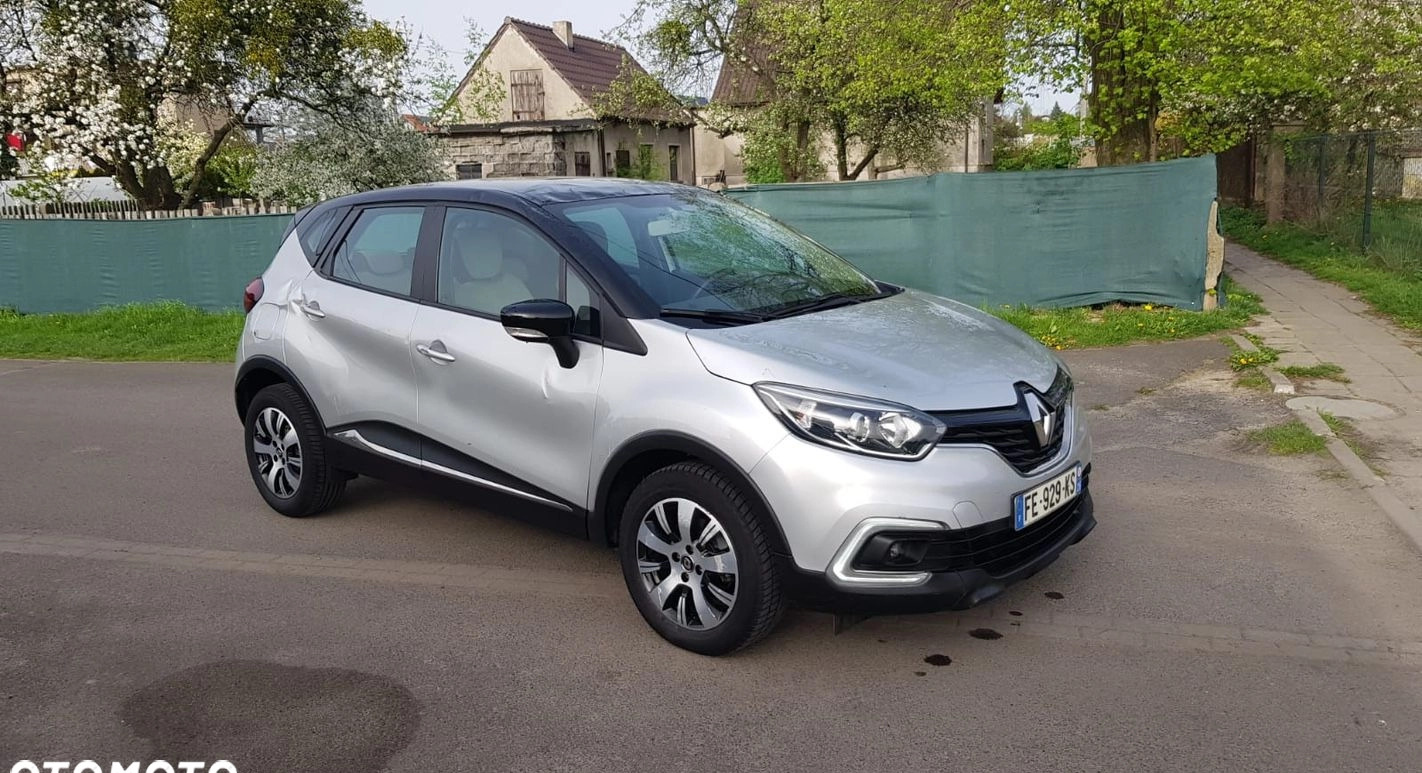 Renault Captur cena 28900 przebieg: 71526, rok produkcji 2019 z Prochowice małe 781